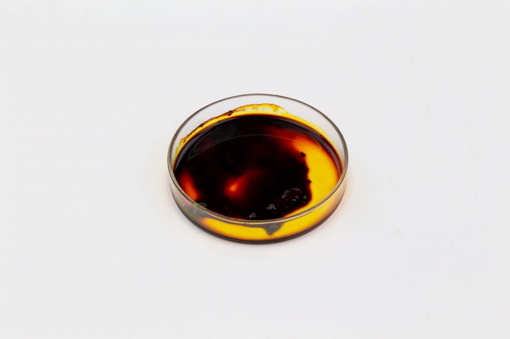 Solvent Yellow 82