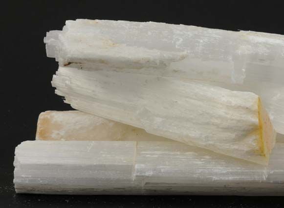Alabaster White, pieces